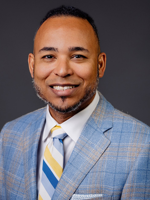 Dr. Kelvin Núñez Compres, MD, OD